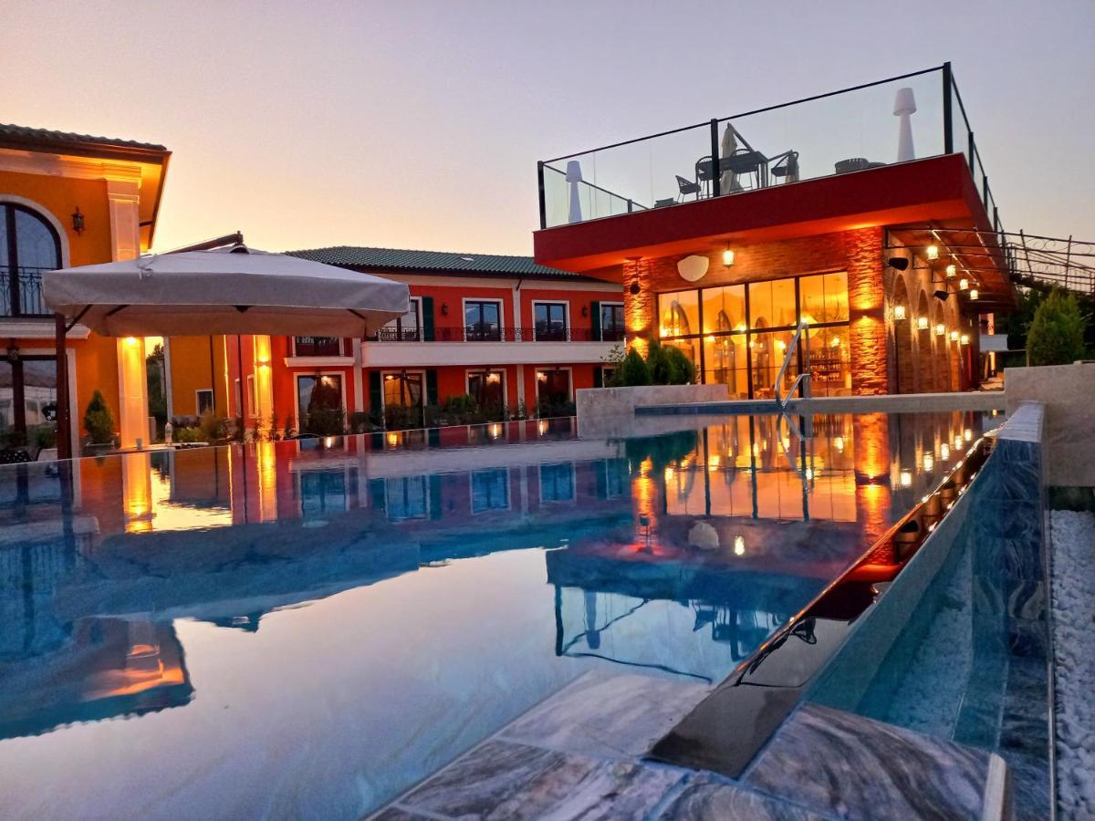 Eco Therma Village